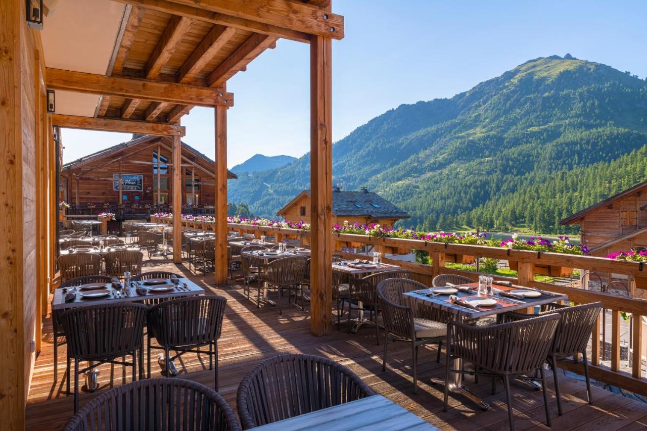 Le Chalet Blanc Hotel & Spa モンジェネヴル エクステリア 写真