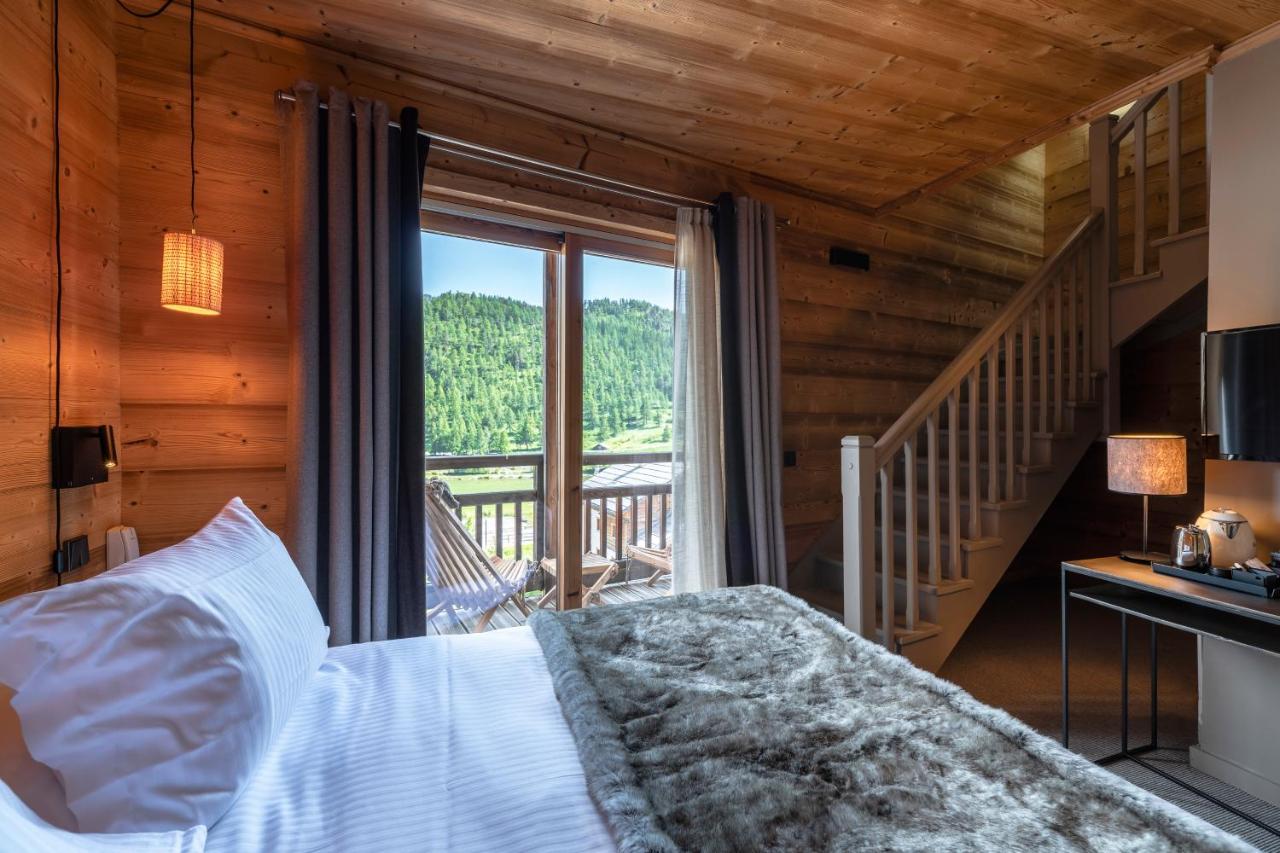 Le Chalet Blanc Hotel & Spa モンジェネヴル エクステリア 写真