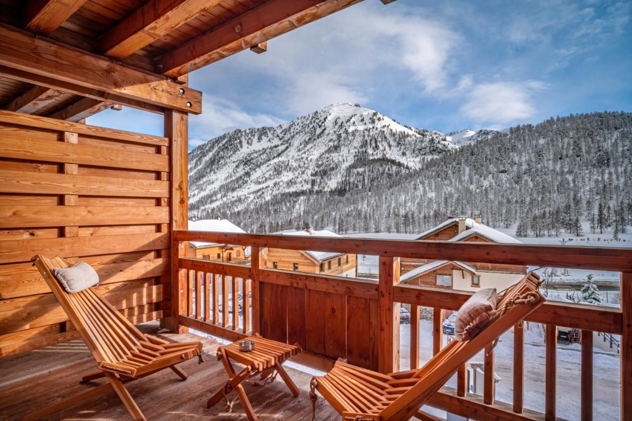 Le Chalet Blanc Hotel & Spa モンジェネヴル エクステリア 写真